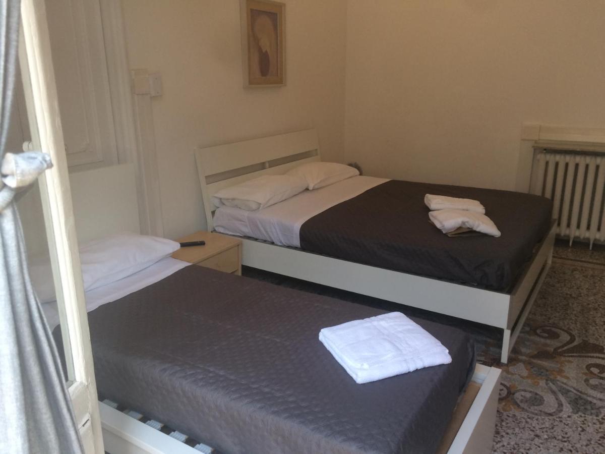 Guest House Roma Γένοβα Εξωτερικό φωτογραφία